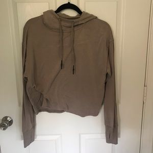 Cropped workout sweatshirt